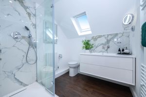 En-suite- click for photo gallery